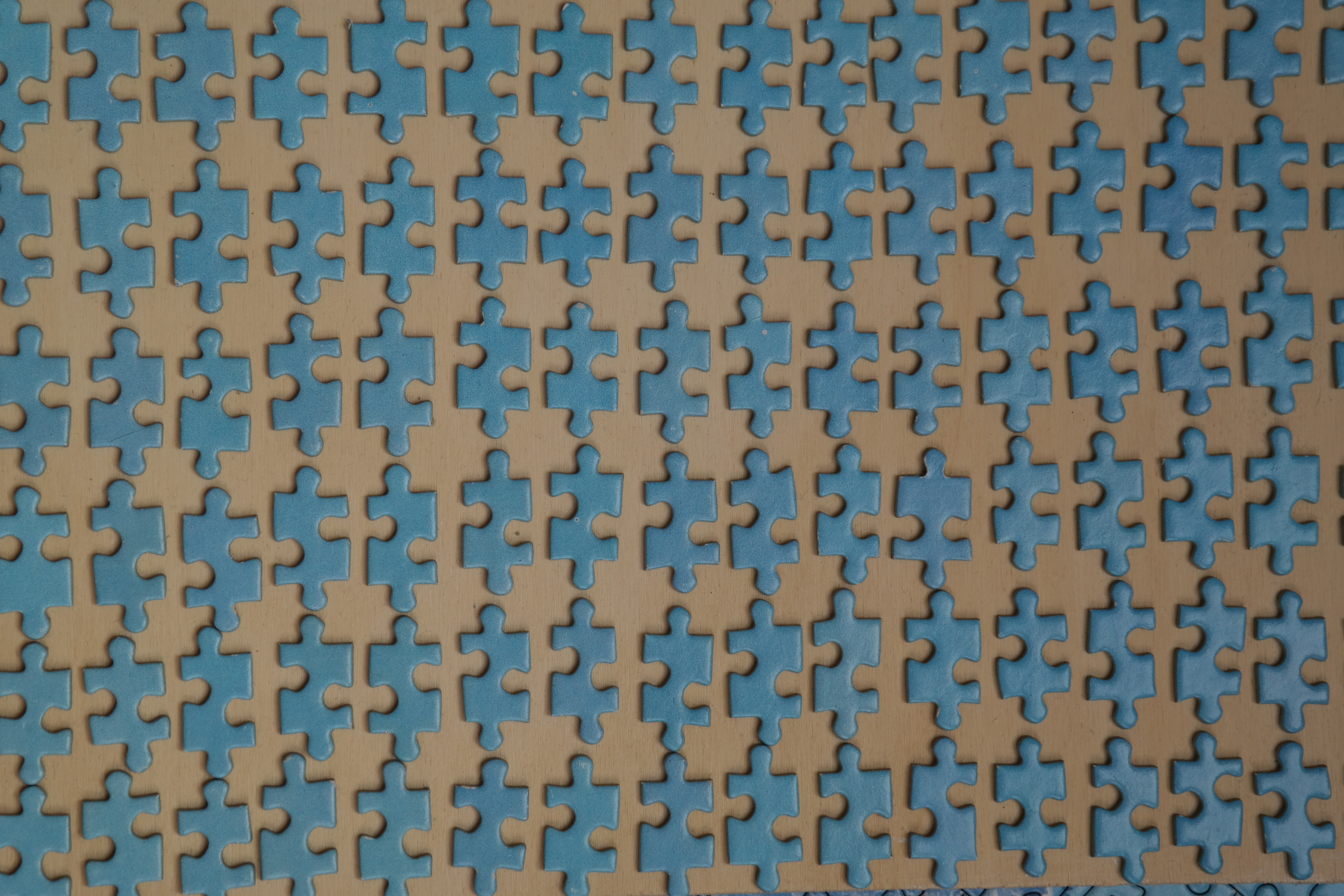 jigsaw puzzle surface
