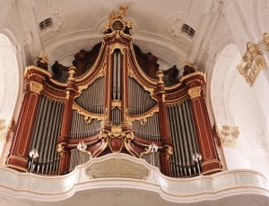 brown and gold church organ thumbnail
