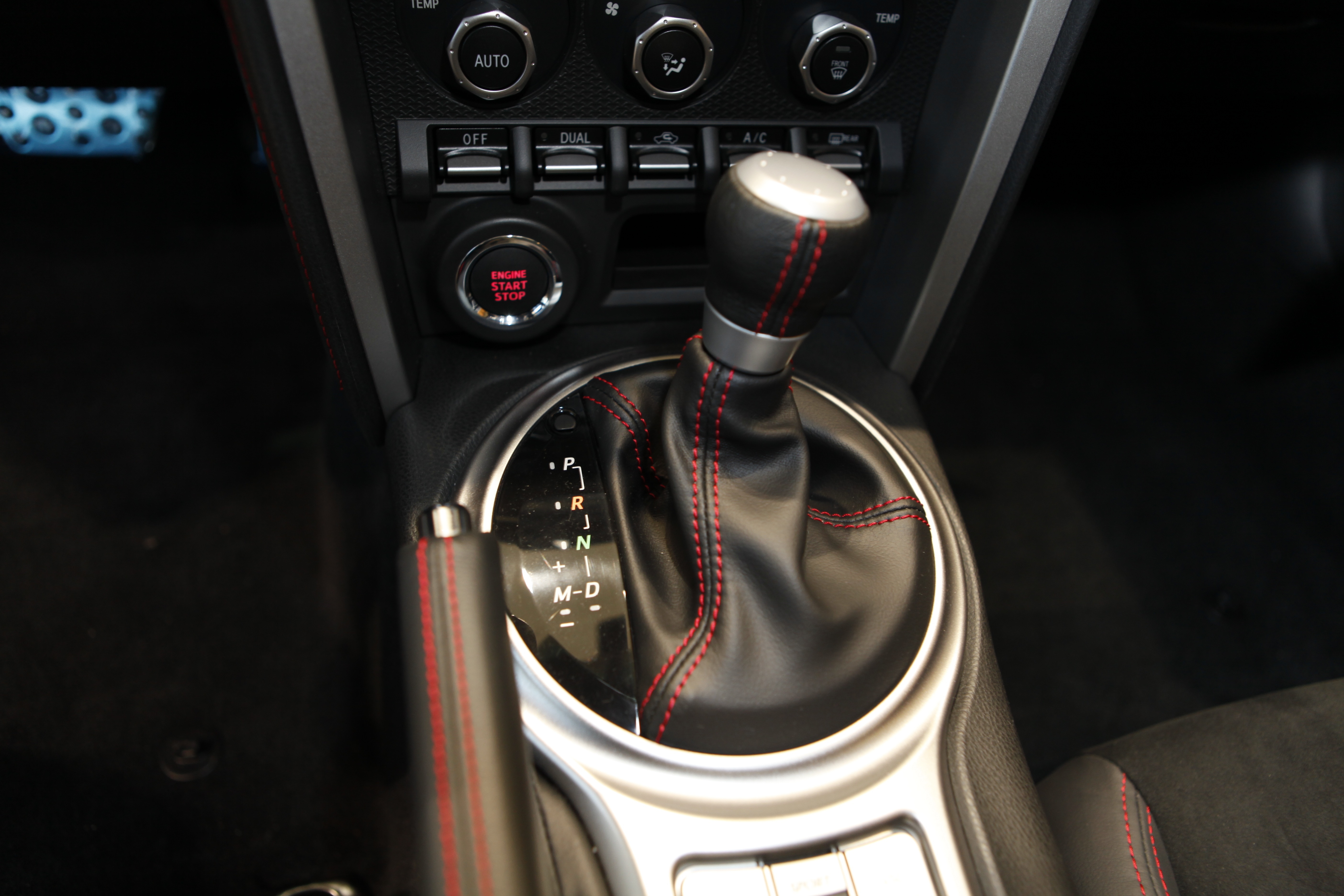 black car gear shift knob