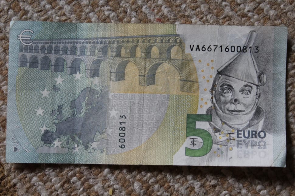 5 uero banknote preview