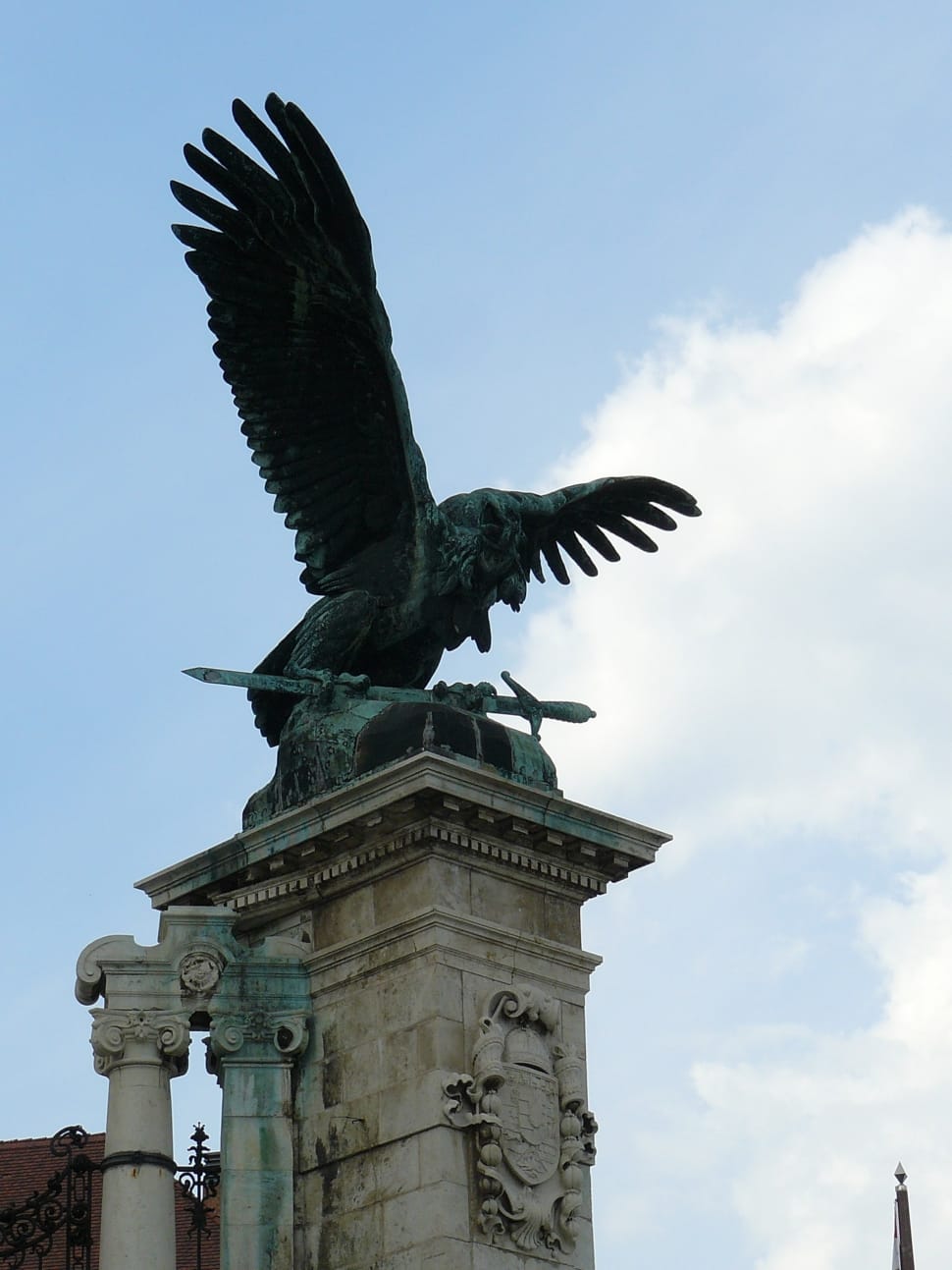 black eagle statue preview