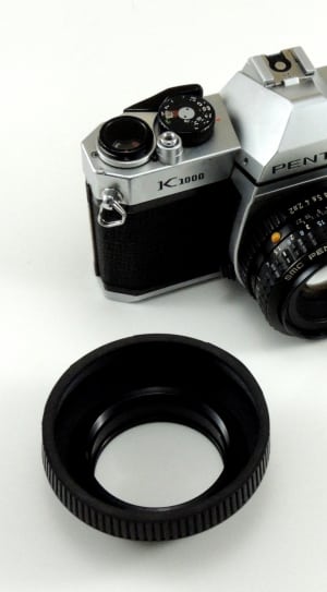 grey and black pentax k1000 camera thumbnail