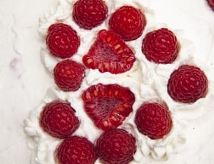 raspberry on white cream thumbnail