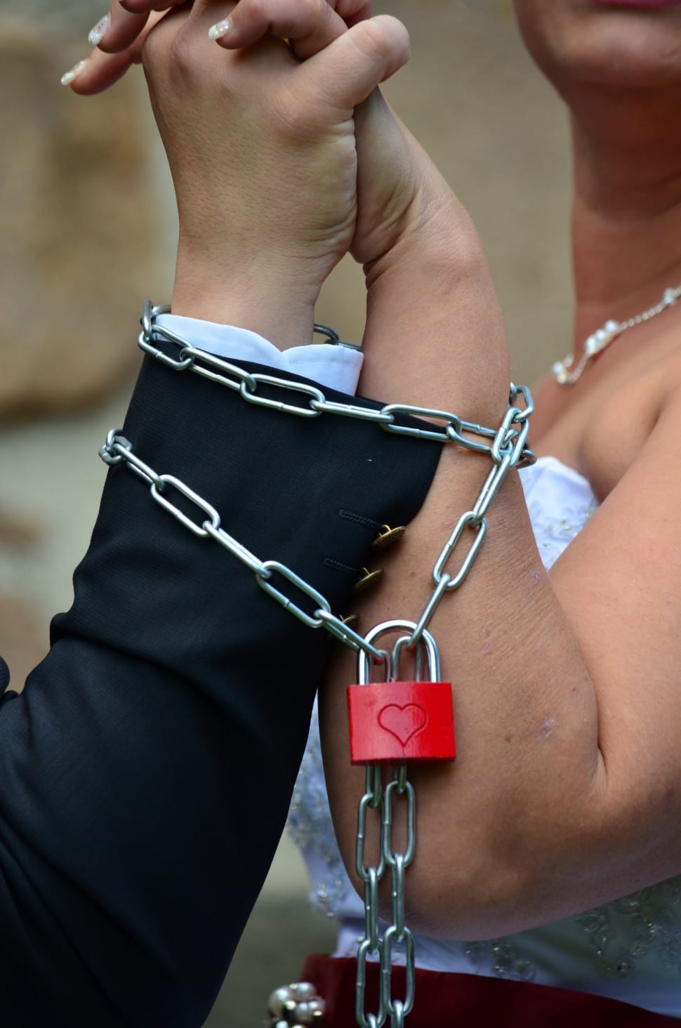 silver chain with red padlock preview