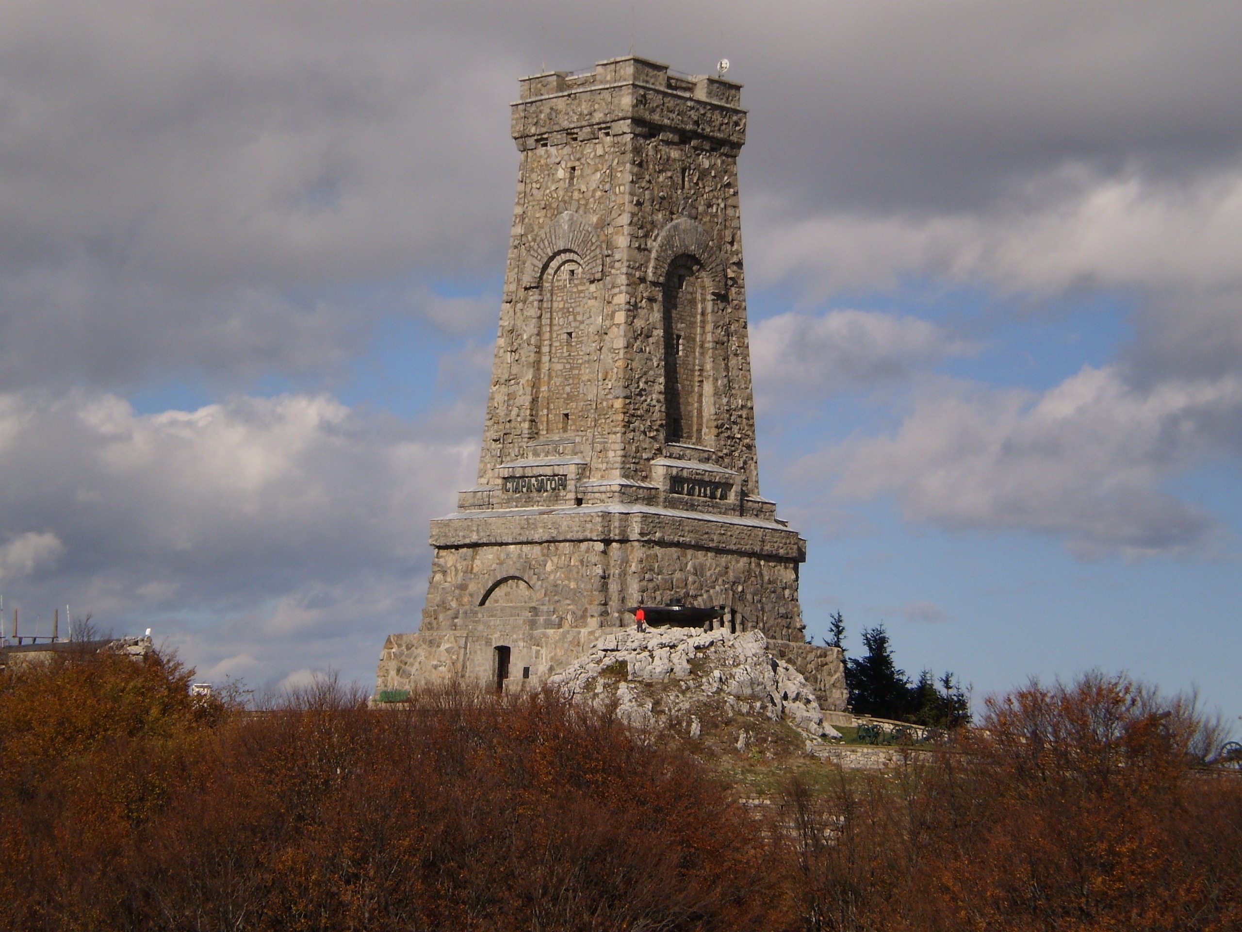 gray bricked tower