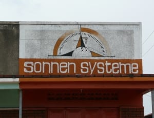 sonnen systeme white and brown signage thumbnail