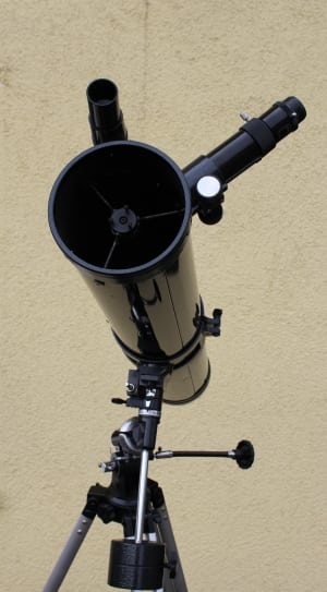 black telescope thumbnail