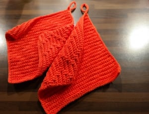2 knit table amt thumbnail