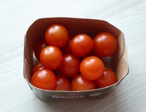 tomatoes in box thumbnail
