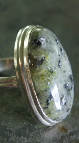 silver cabochon ring thumbnail