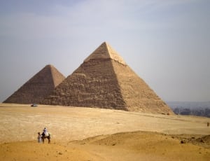 pyramids of giza thumbnail