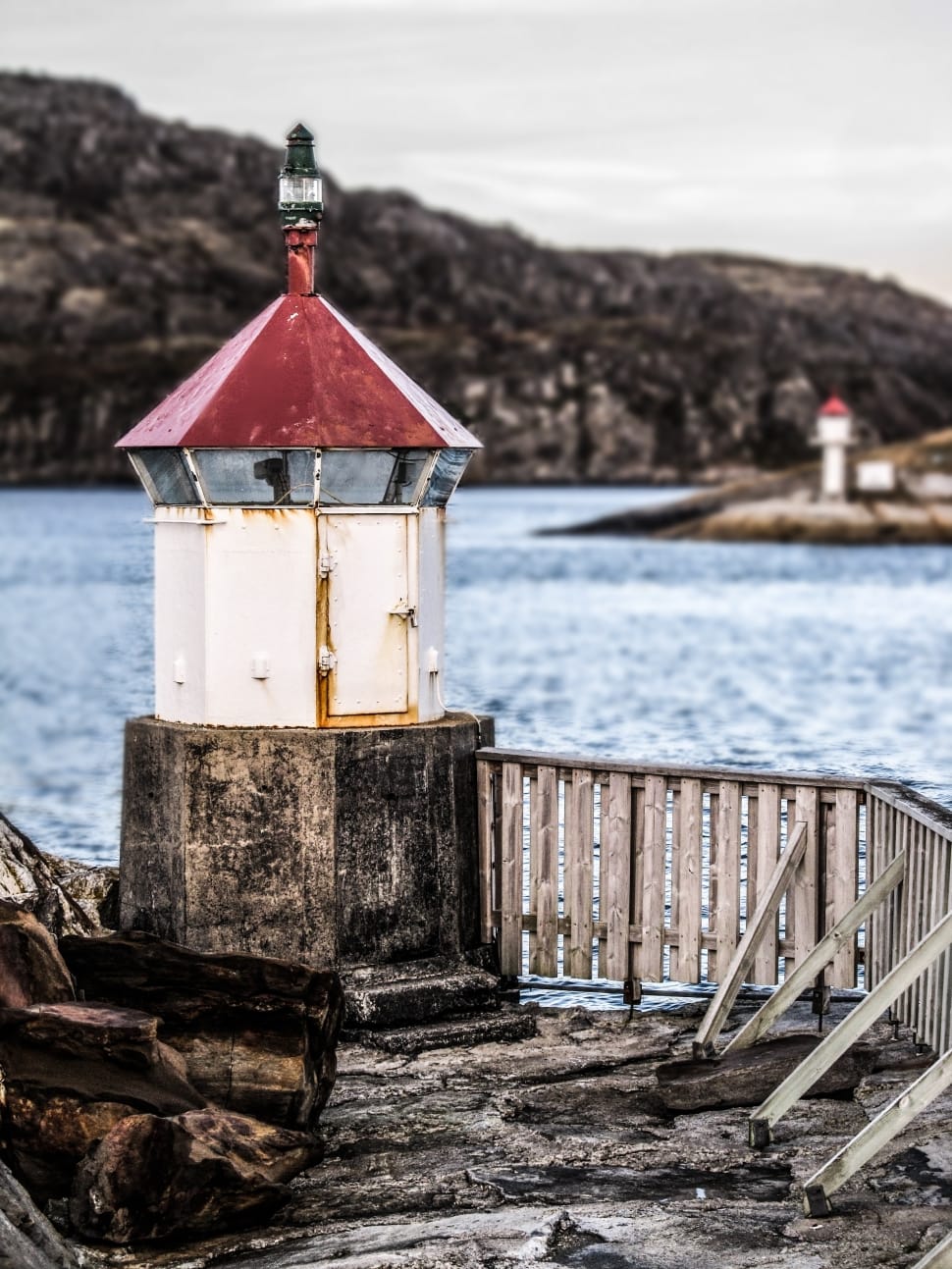 white and red lighthouse preview