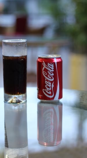 red coca-cola can thumbnail