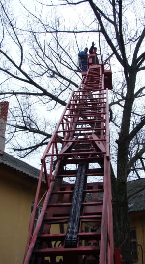 red hydraulic ladder thumbnail