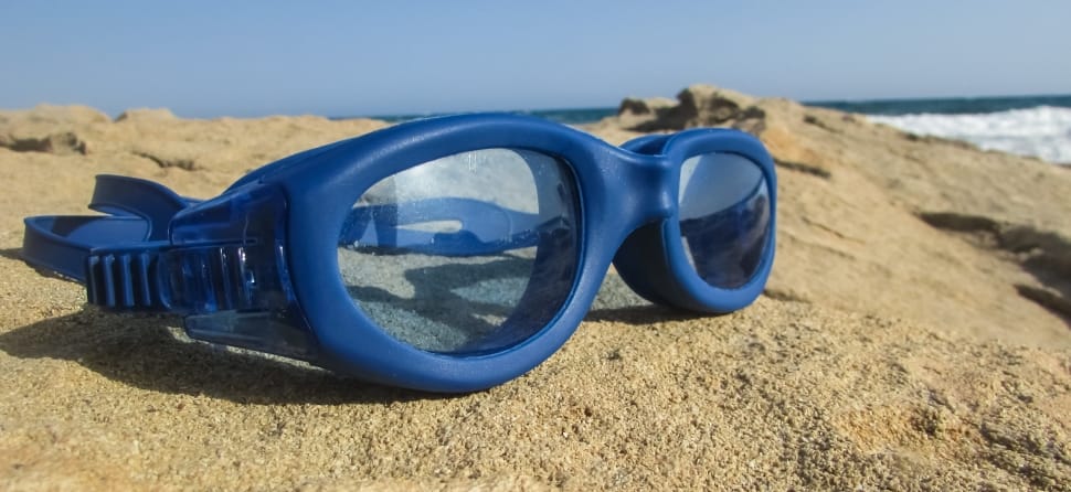 blue framed swimming goggles preview