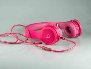 pink beats headphones thumbnail