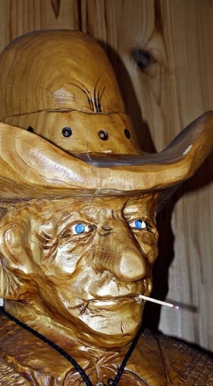male wood statue thumbnail
