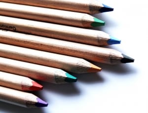 8 color pencils thumbnail