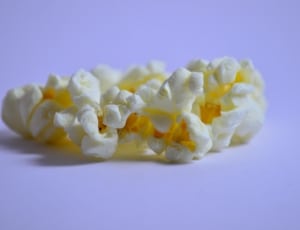 white popcorns thumbnail