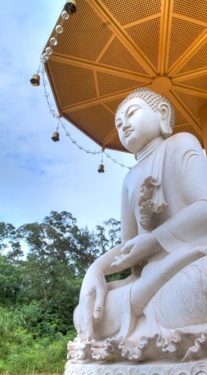 buddha stone statue thumbnail