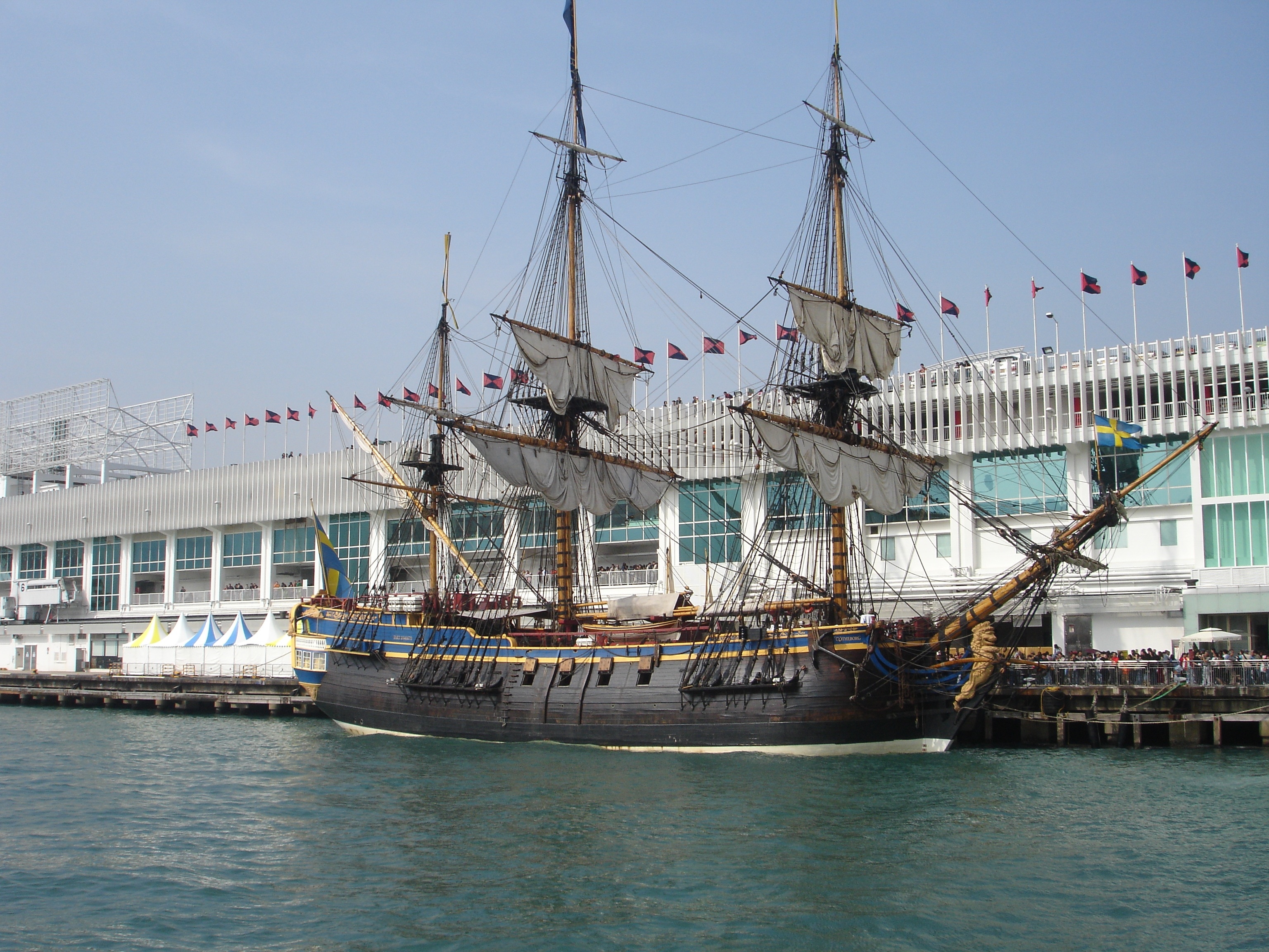 brown galleon ship