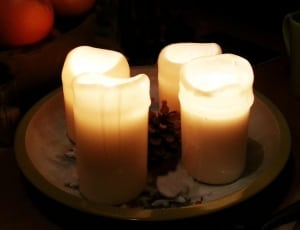 4 wax candles thumbnail