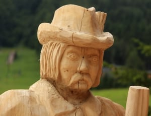 wooden man statue thumbnail