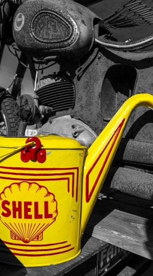 yellow and red shell print watering can thumbnail