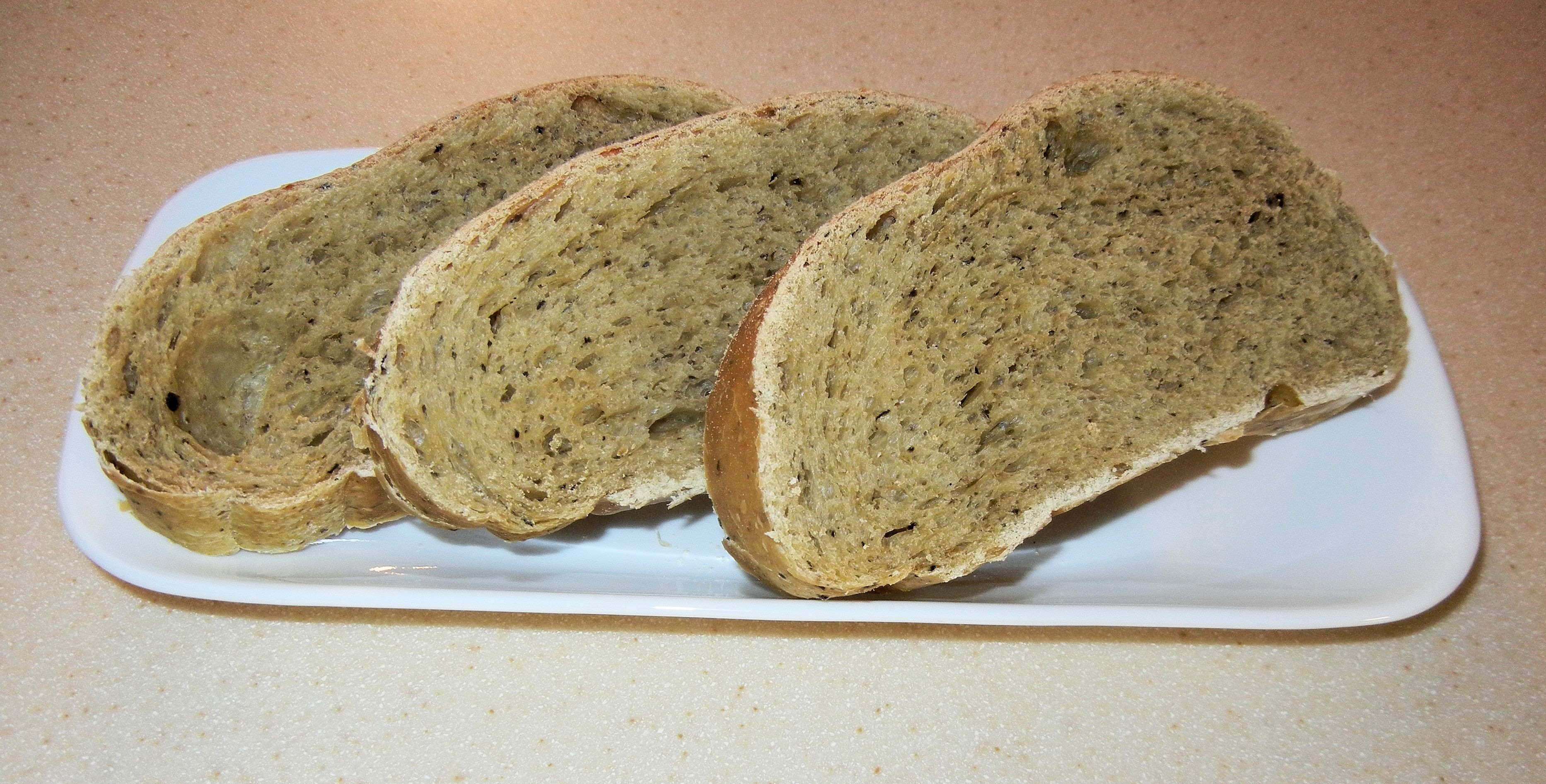 brown slice bread
