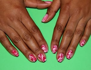 pink manicure thumbnail