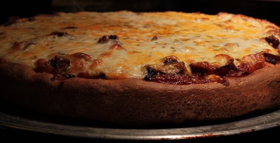 brown round pizza preview