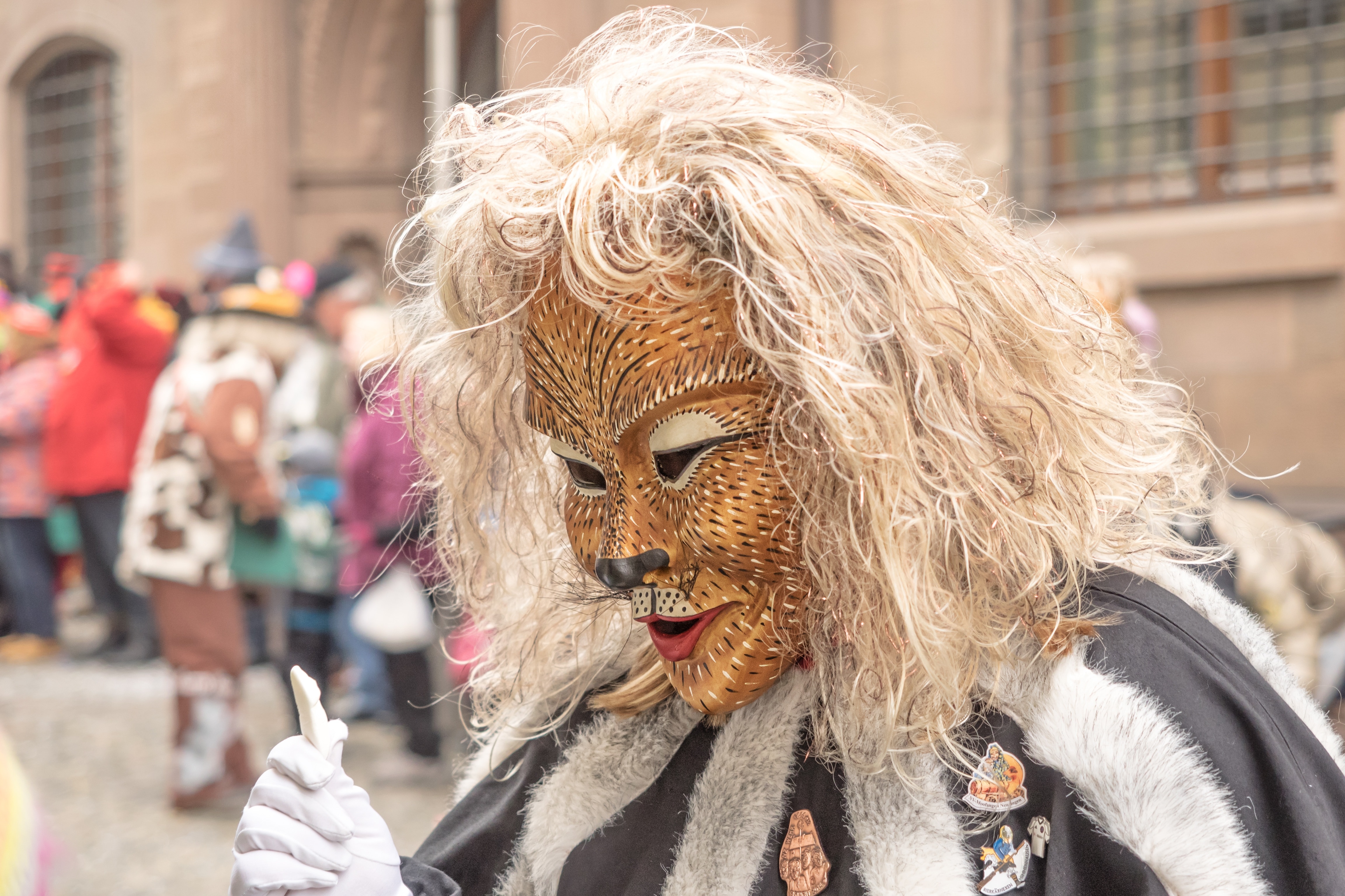 brown lion mask