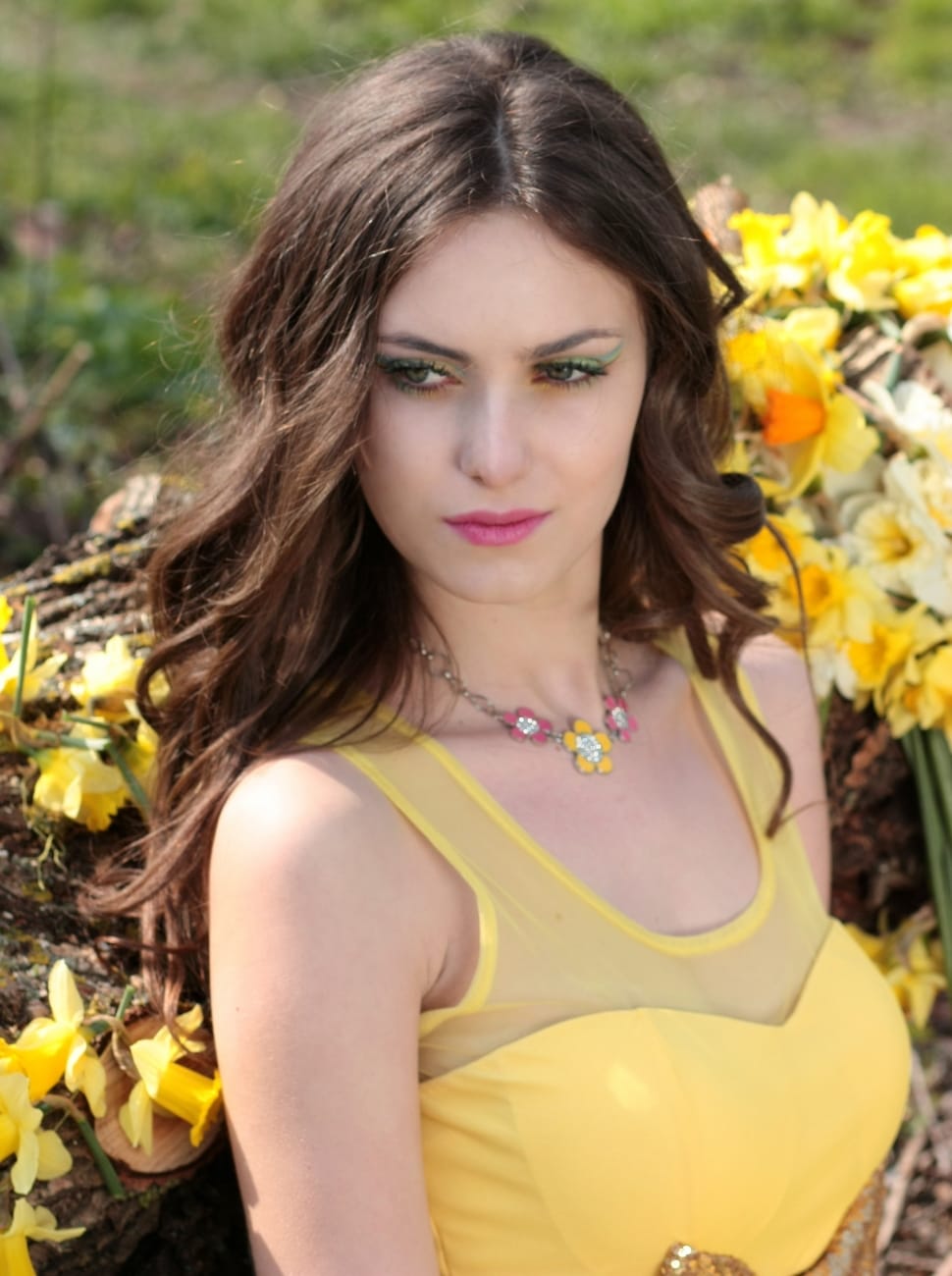 women's yellow sleeveless top preview