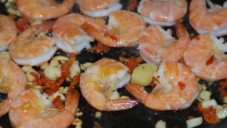 sauteed shrimp with minced garlic and red pepper preview