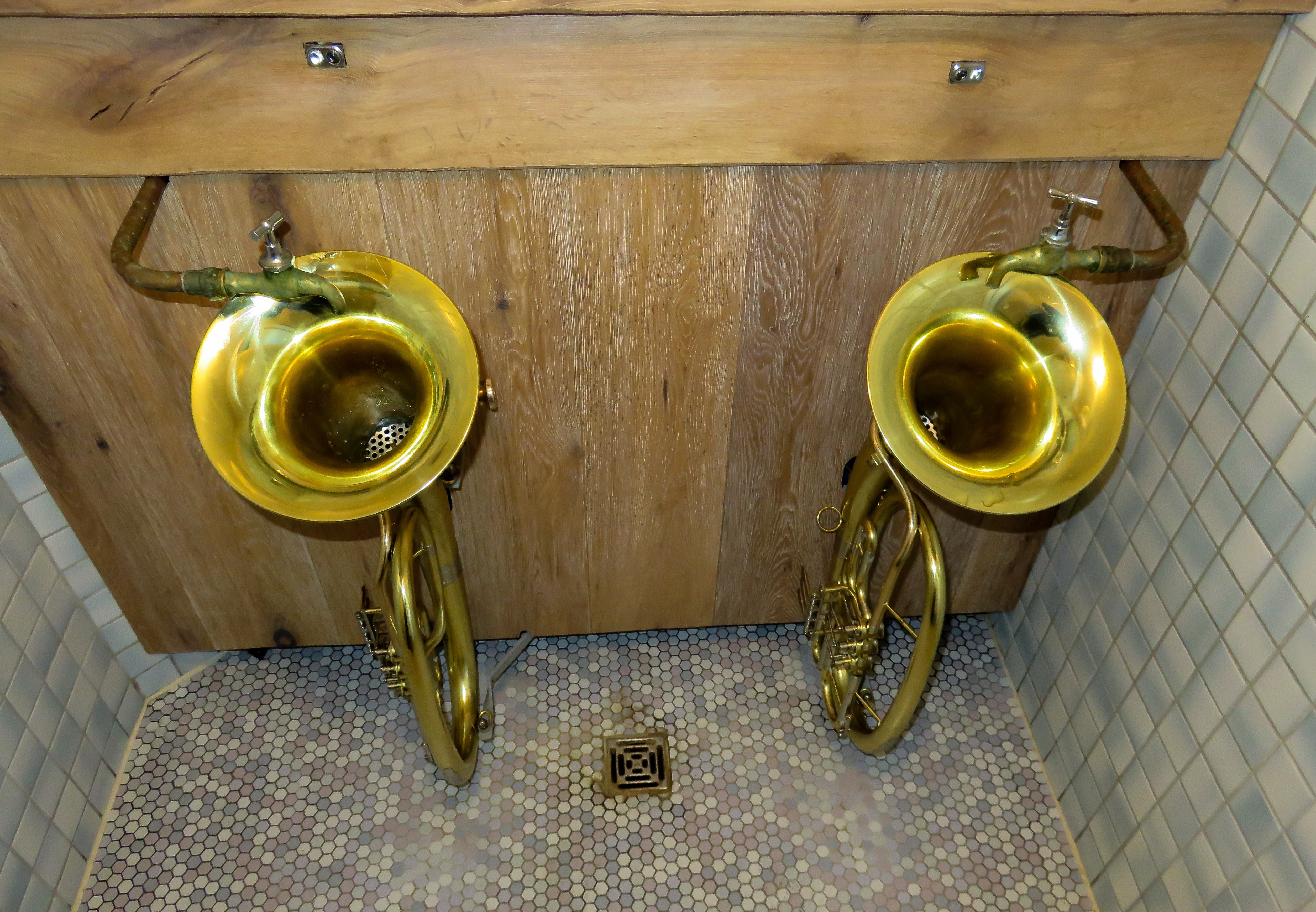 2 gold trumpet