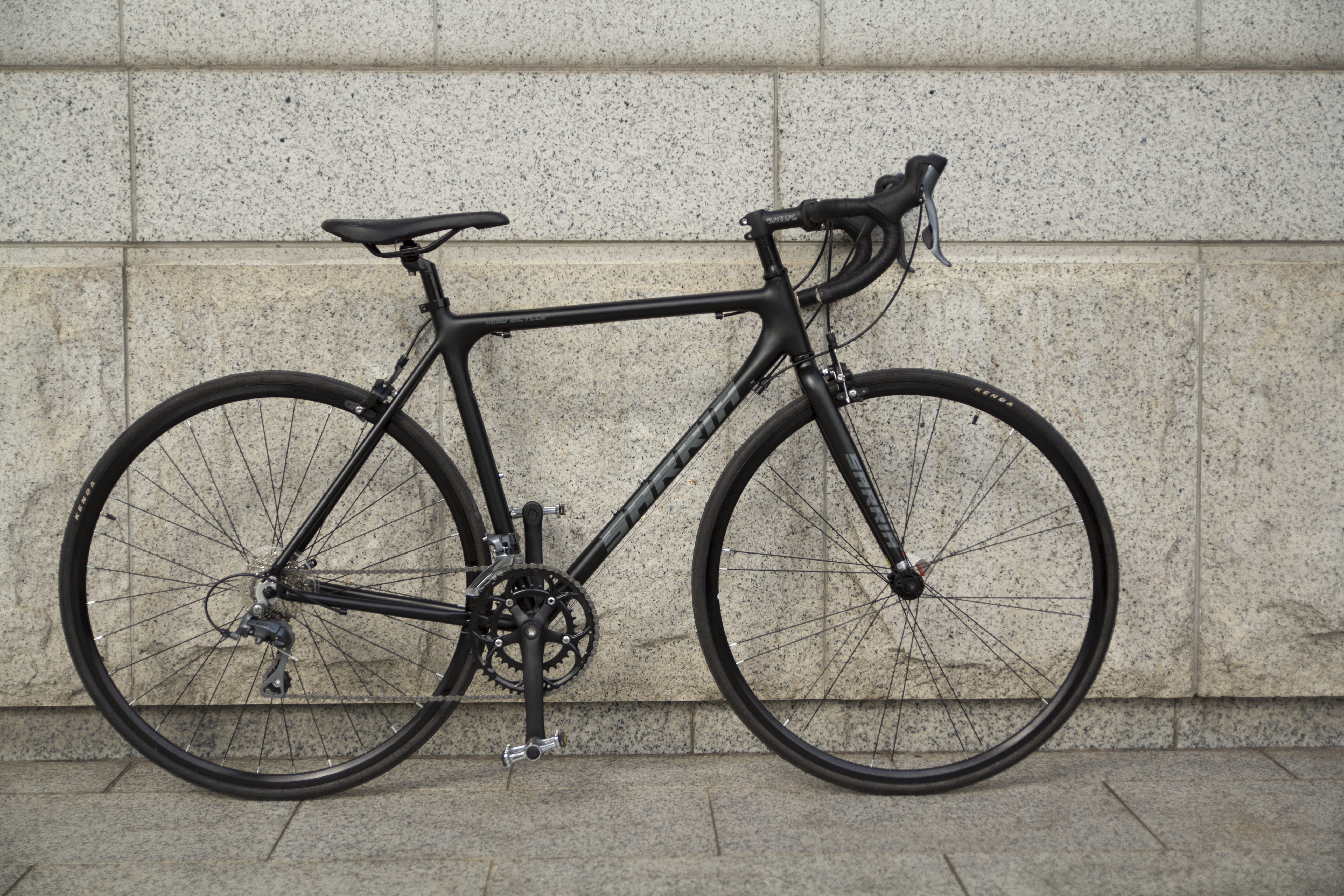 black rigid mountain bike