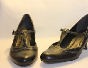 black leather mary jane strap kitten heeled pumps thumbnail