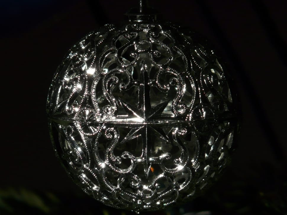 silver round christmas bauble preview