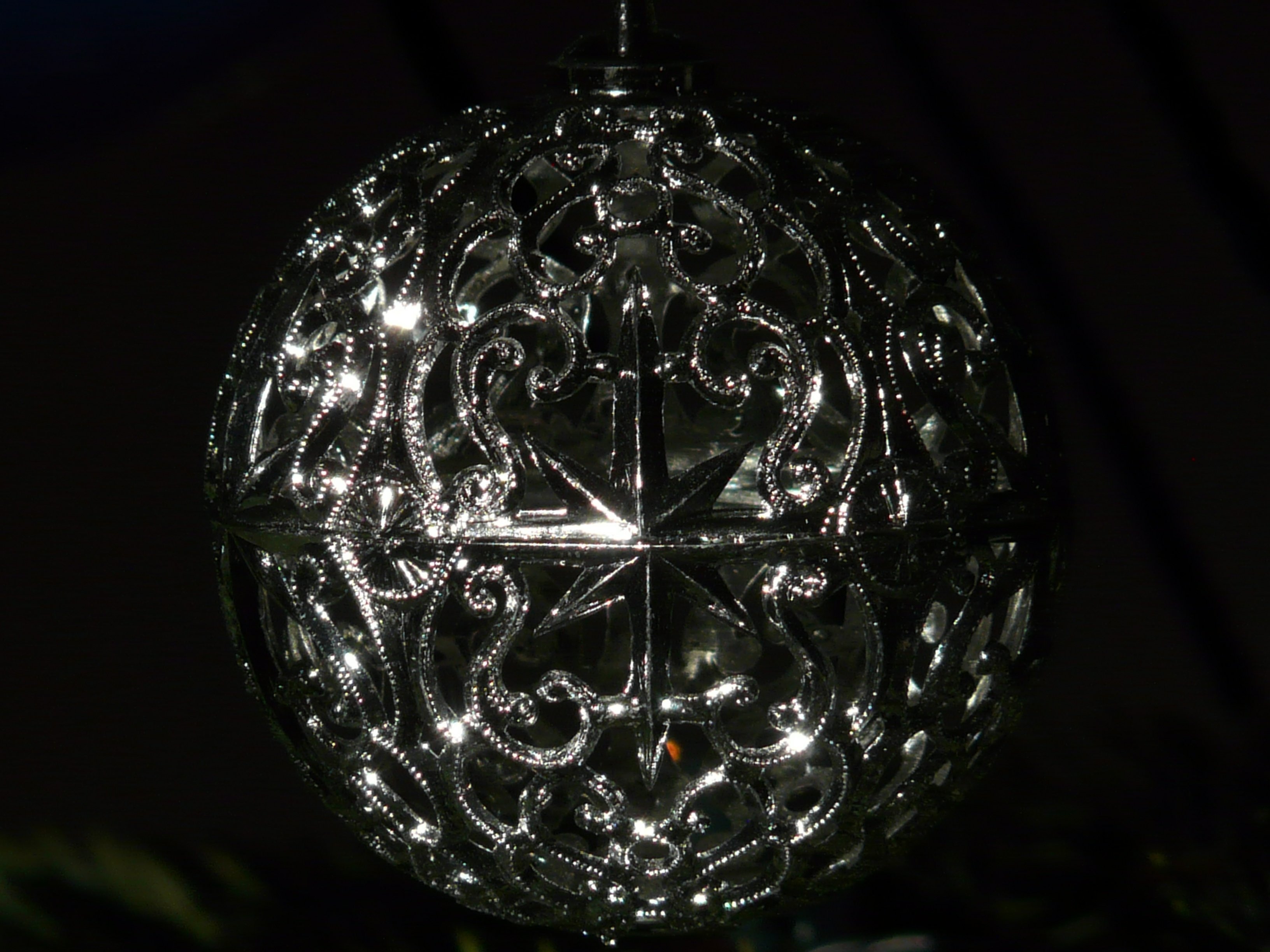 silver round christmas bauble