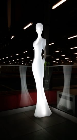 woman in dress lighted statue thumbnail