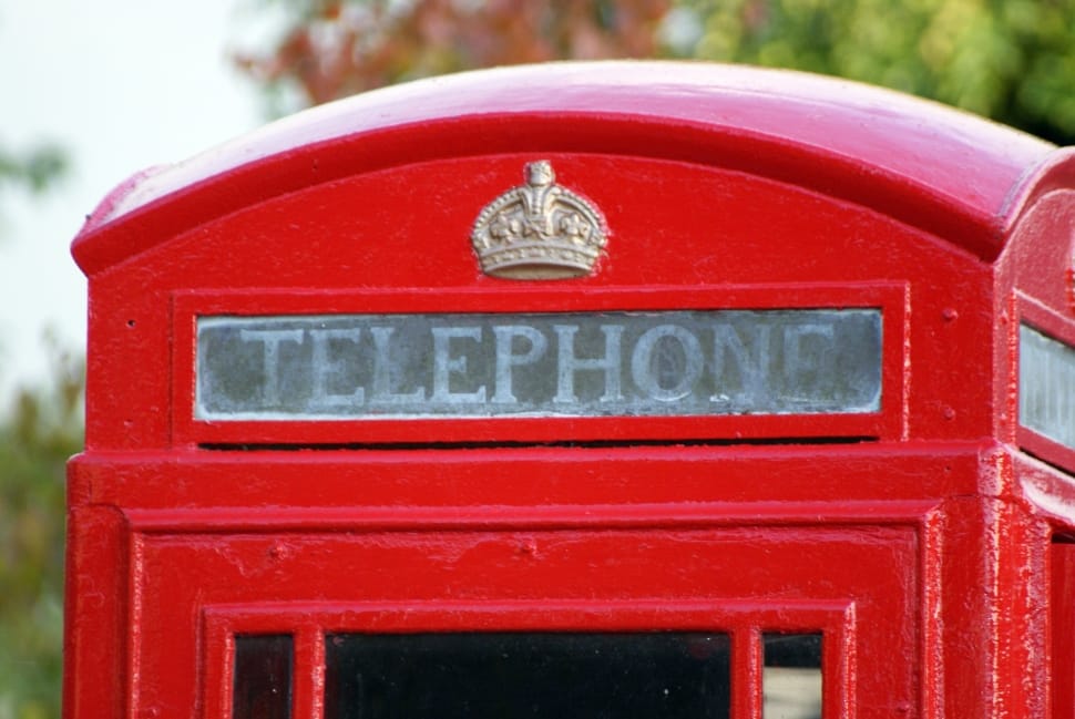 red telephone booth preview