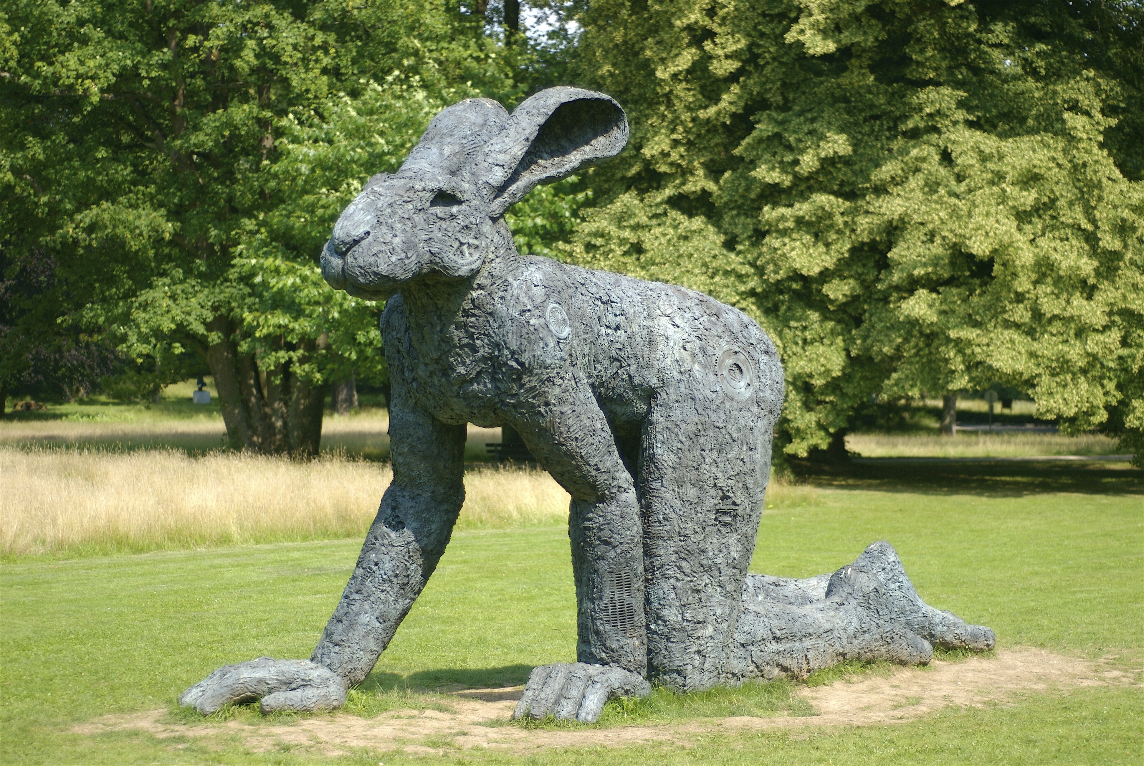 gray rabbit head statue
