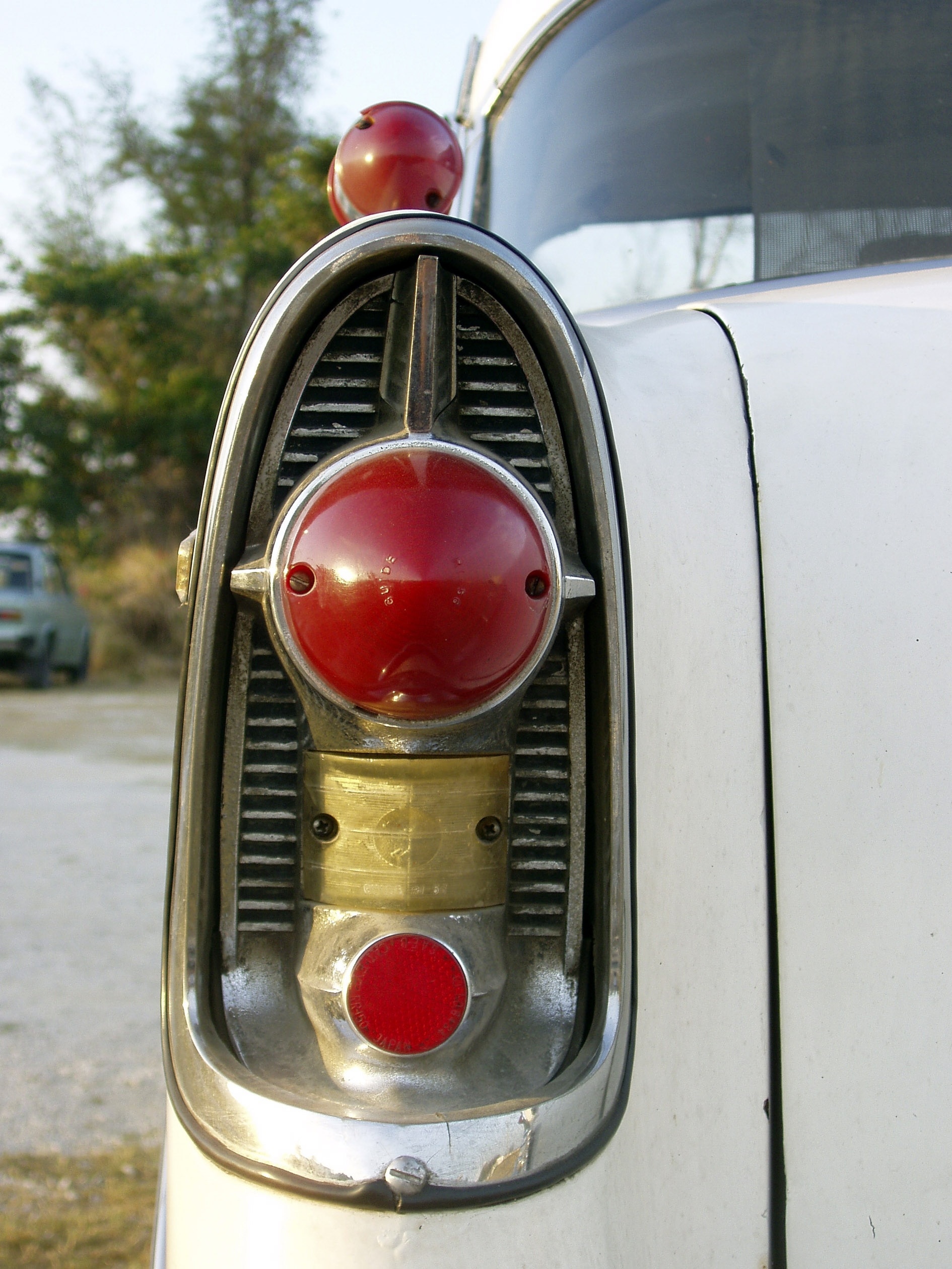 silver and red car taillight
