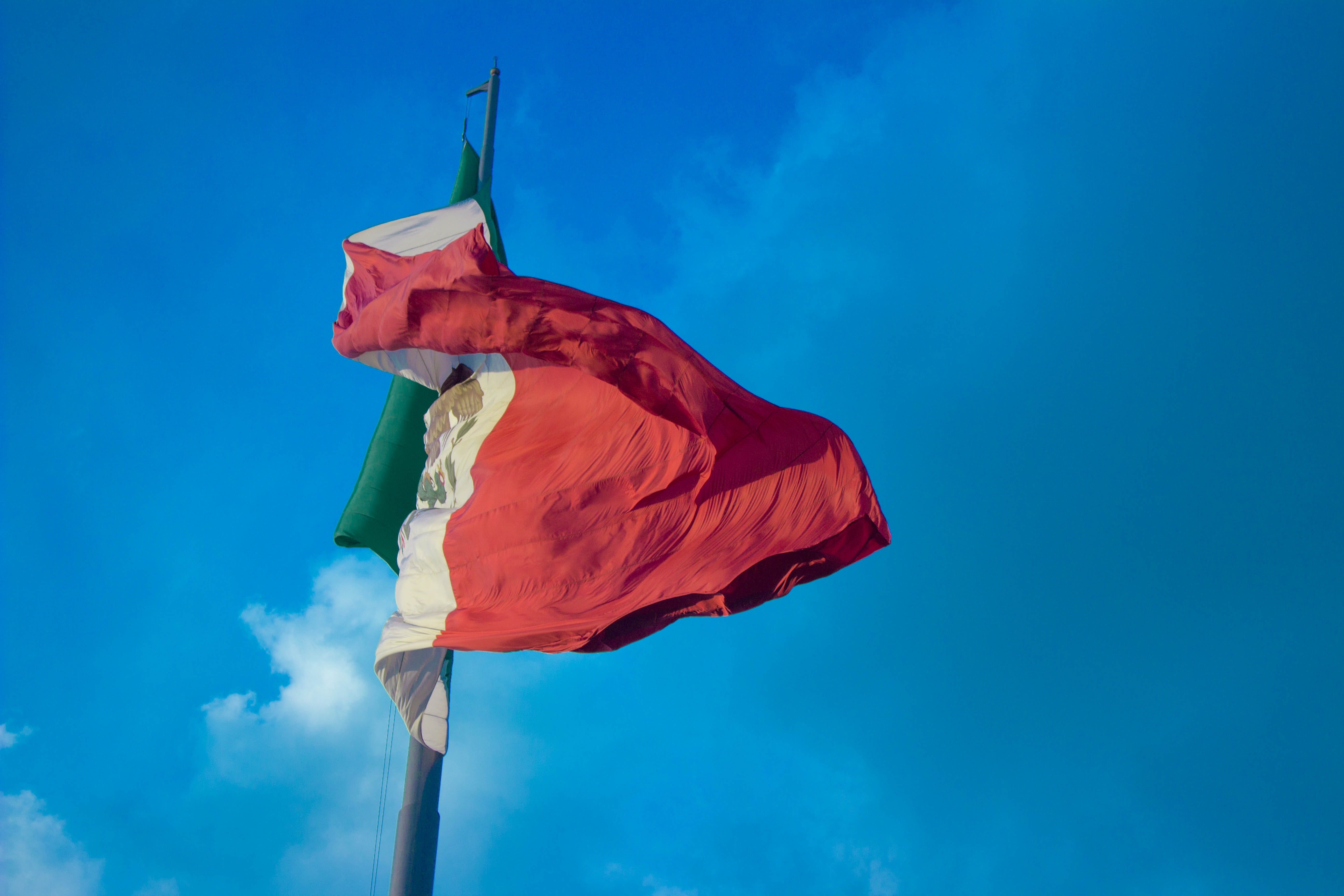 mexican flag on flag pole