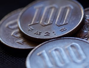 4 100 coin collection thumbnail