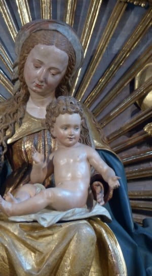 virgin mary and jesus figurine thumbnail