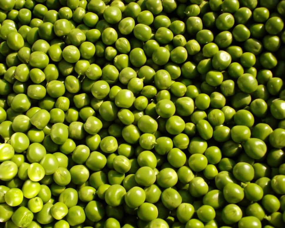 stack of green peas preview