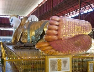 buddha lying figurine thumbnail