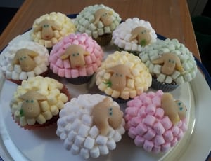10 sheep with marshmallows cupcakes thumbnail
