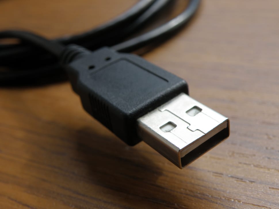 black usb cable preview